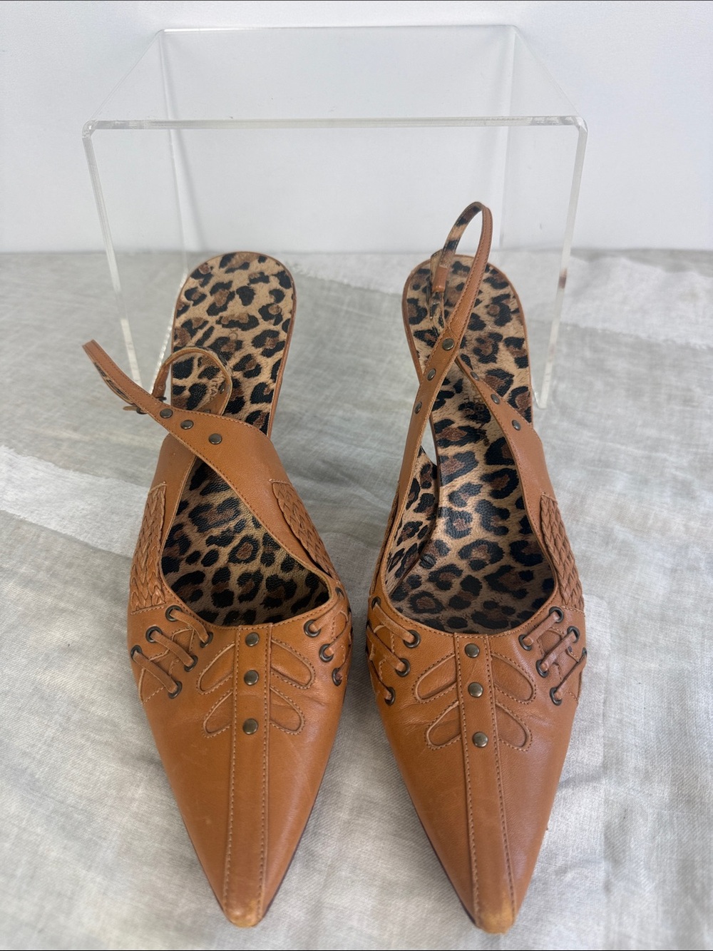DOLCE AND GABBANA BROWN WOVEN LACED TRIM SLING BACK SHOES - Picture 3 of 5